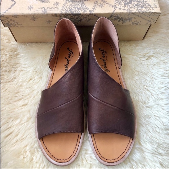 *SOLD* FREE PEOPLE Mont Blanc Cocoa Leather sandal - Picture 6 of 8